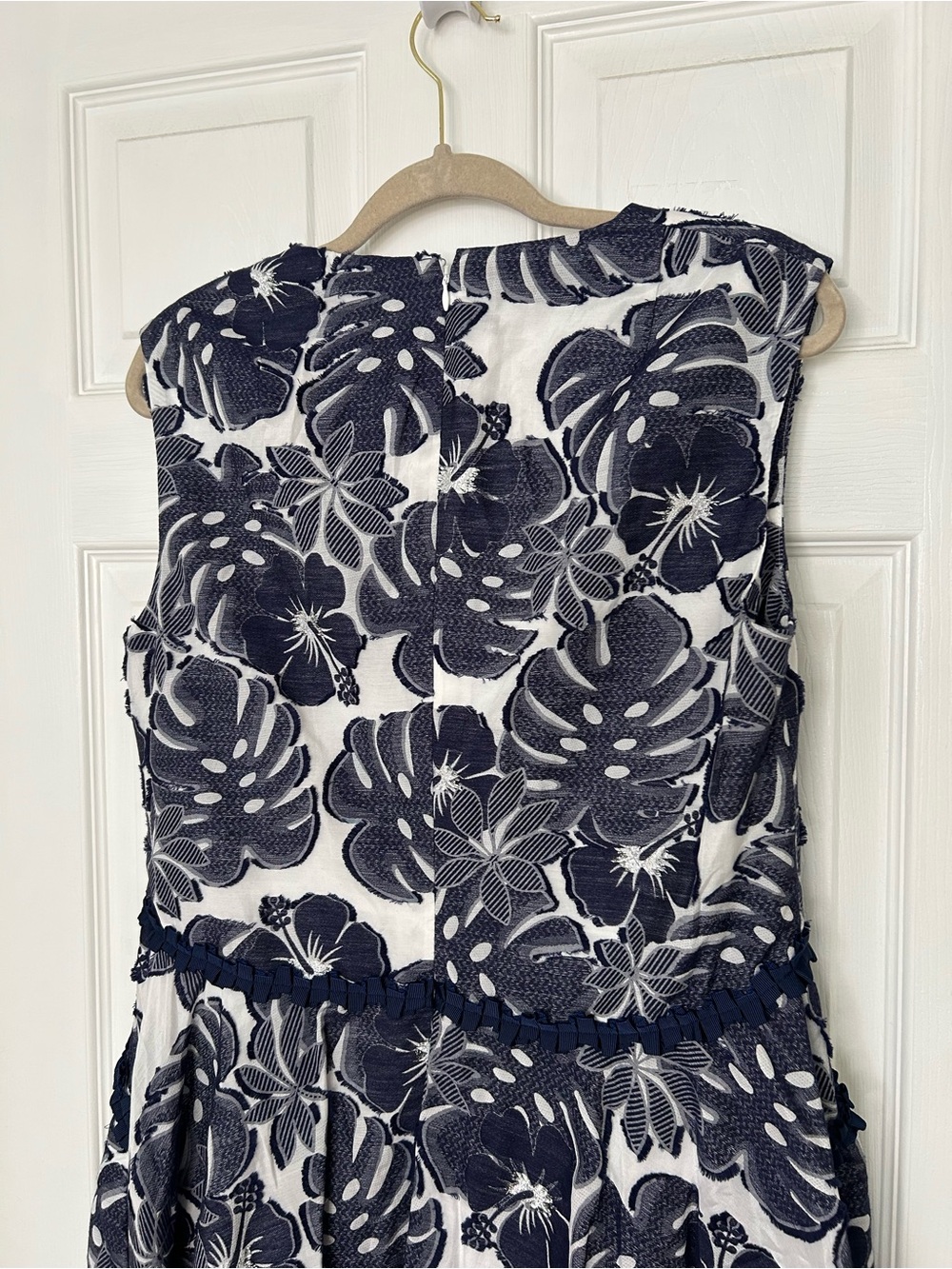 Talbot Runhof Leaf Print Dress - Picture 9 of 12